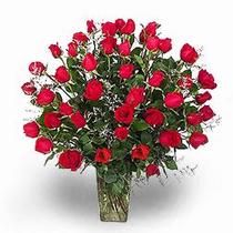 Ankara  çiçekçi den 14 şubat sevgililer günü firmamızdan sevilenlerin çiçeği güller Ankara çiçek gönder firması şahane ürünümüz